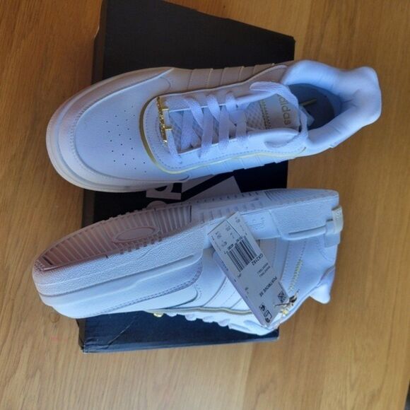 Adidas Postmove SE Women’s Sneakers – Size 8.5 (EU 39) – New With Tags – White - Picture 5 of 5